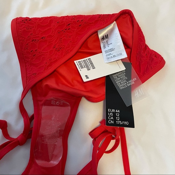 H&M red lace string bikini bottoms - Picture 4 of 5